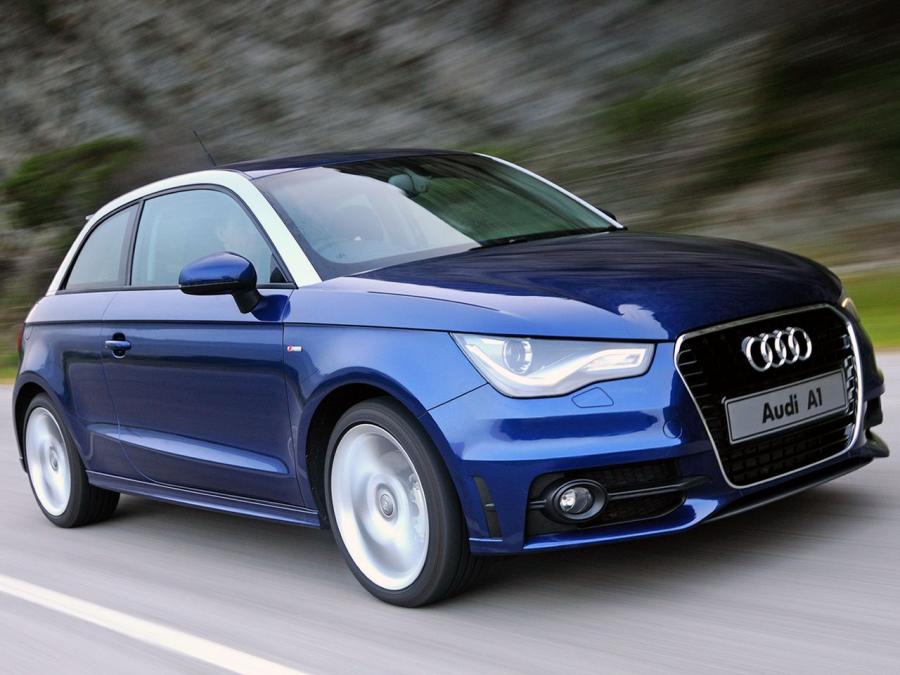  Audi A1 TFSI S-Line 2010 года  (ZA) (фото 2 из 15)